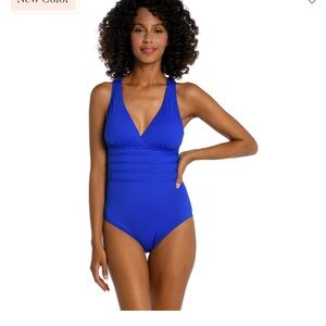 NWT La Blanca Island Goddess Swimsuit